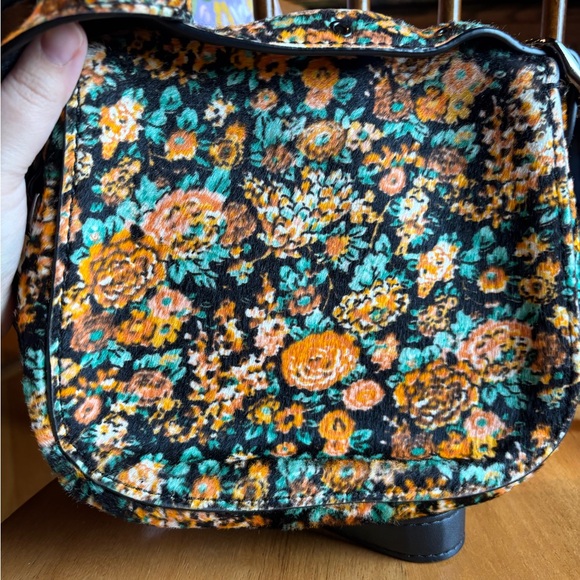 EUC Coach 1941 Calf hair floral saddle bag - Picture 4 of 7